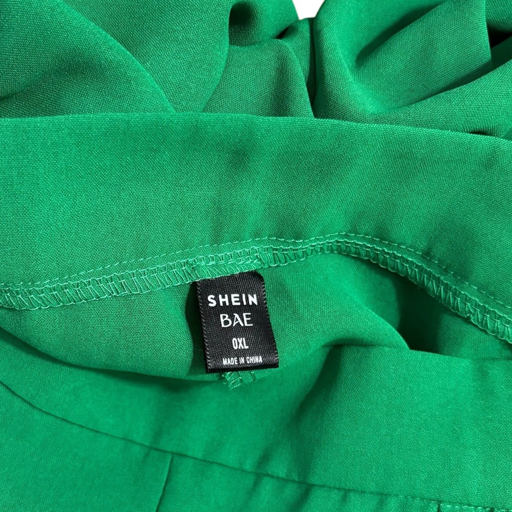 SHEIN Bae Vibrant Green Ruffled Wide Leg Pants Size 0X NWOT 10 0496 - Picture 5 of 7